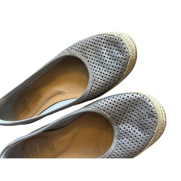 Clarks‎ Collection Silver Leather Perforated Espadrille Flats - Picture 6 of 9